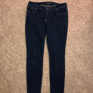 Dark wash jeggings